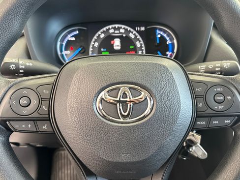Certified 2024 Toyota RAV4 LE AWD/4WD image 21