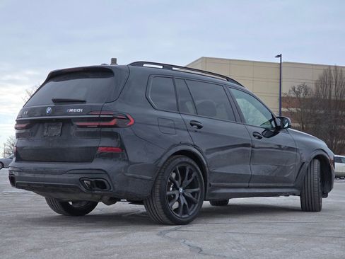 Used 2025 BMW X7 M60i image 17
