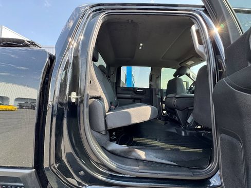 Used 2020 Chevrolet Silverado 2500 Custom w/ Custom Value Package AWD/4WD image 11