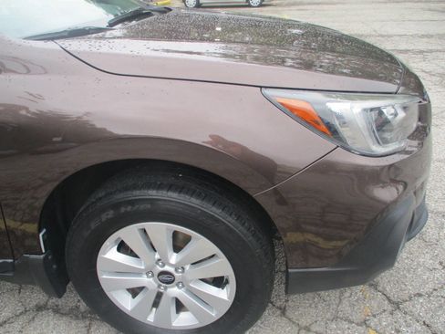 Used 2019 Subaru Outback 2.5i Premium image 21