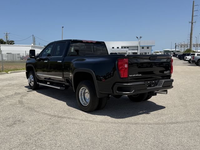 New 2026 Chevrolet Silverado 3500 High Country w/ High Country Premium Package AWD/4WD image 5