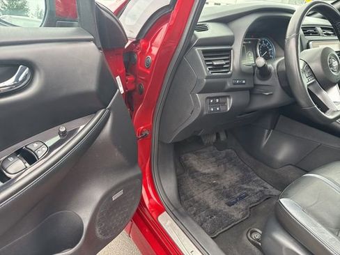 Used 2021 Nissan Leaf SL Plus image 14