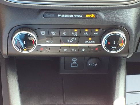 Used 2023 Ford Escape Active AWD/4WD image 17