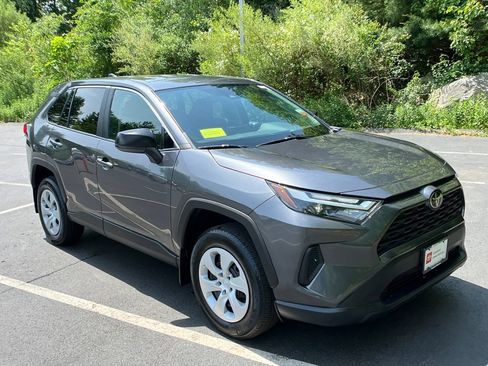 Certified 2024 Toyota RAV4 LE AWD/4WD image 7