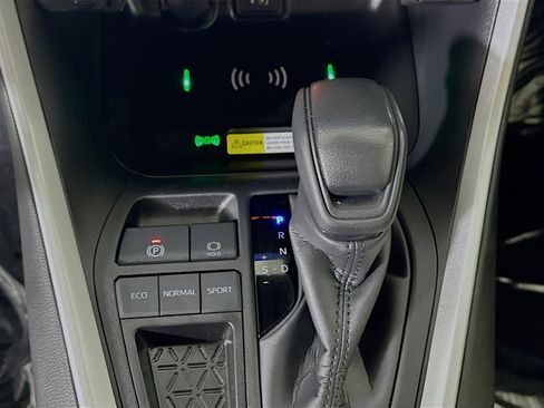 Used 2025 Toyota RAV4 LE image 20