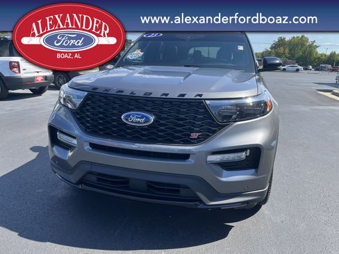 Used 2023 Ford Explorer ST w/ Equipment Group 401A image 5
