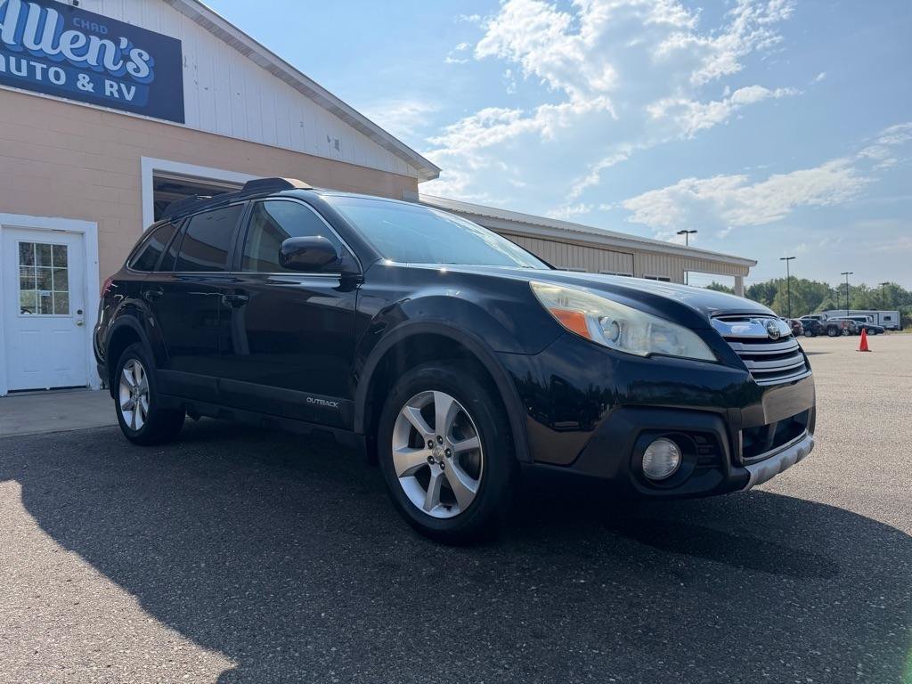Used 2013 Subaru Outback 2.5i Limited w/ Moonroof Pkg AWD/4WD image 3