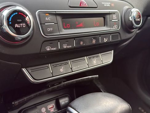 Used 2019 Kia Sorento EX FWD image 22