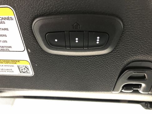 Certified 2025 Jeep Wrangler Sport S image 21