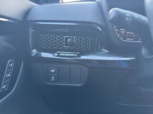 Used 2024 Honda CR-V Sport Touring image 18