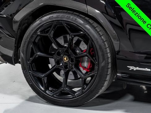 Used 2023 Lamborghini Urus Performante AWD/4WD image 57