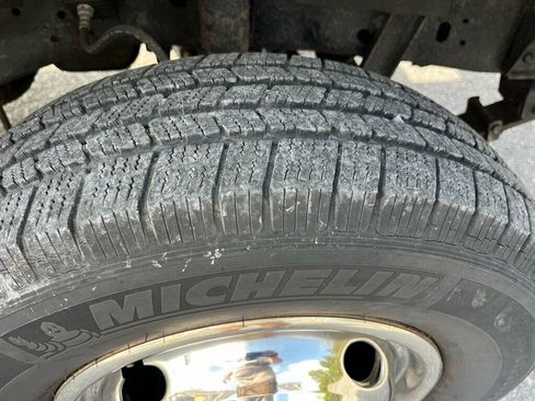 Used 1991 Ford F450 2WD Regular Cab Super Duty image 11