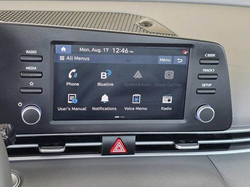 Used 2023 Hyundai Elantra SEL FWD image 10