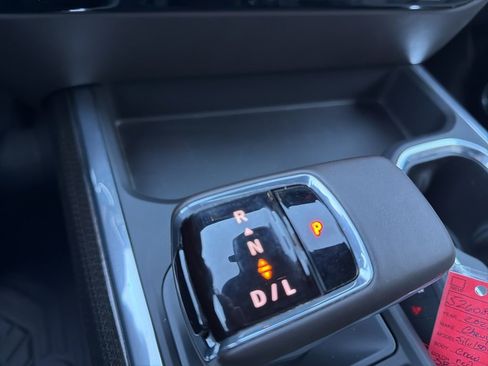 Certified 2025 Chevrolet Silverado 1500 RST image 25