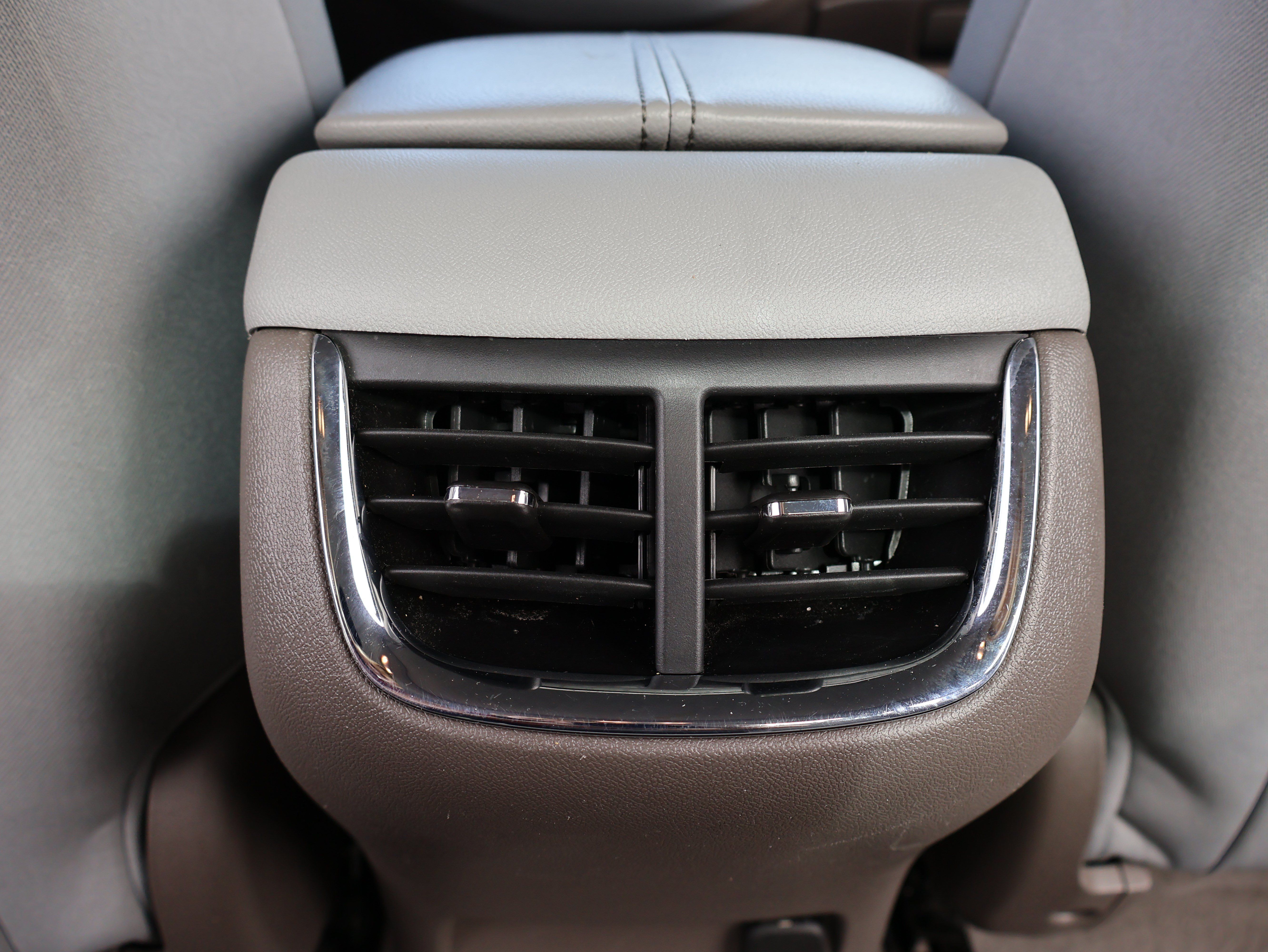 Used 2024 Chevrolet Malibu LT FWD image 14