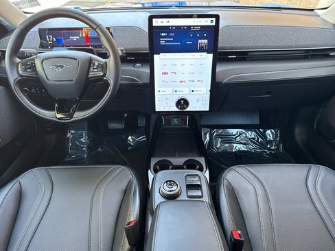 Used 2024 Ford Mustang Mach-E Premium image 15