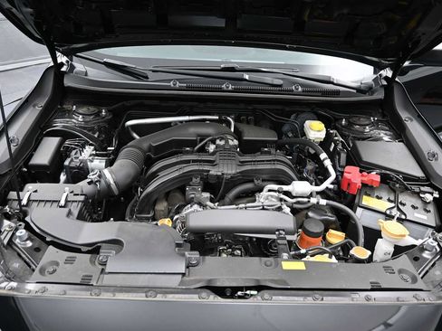 Used 2025 Subaru Crosstrek 2.5i Premium AWD/4WD image 13