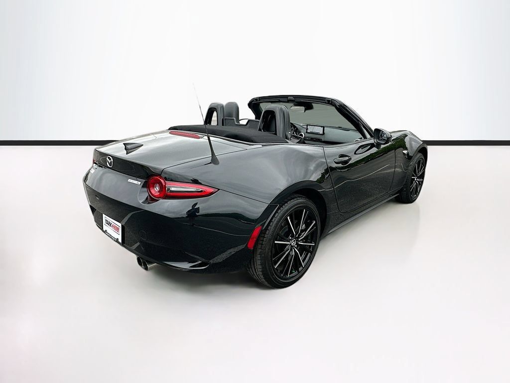 Used 2025 MAZDA MX-5 Miata Grand Touring RWD image 40