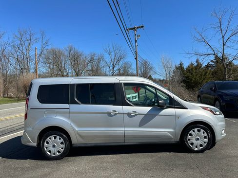 Used 2021 Ford Transit Connect XLT image 8