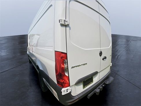 New 2025 Mercedes-Benz Sprinter 2500 image 2