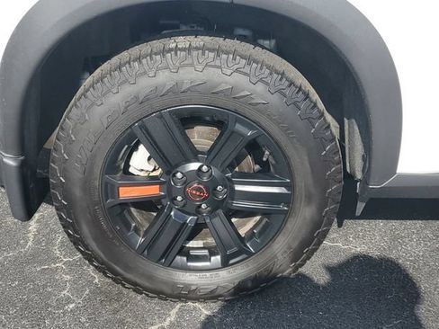 Used 2025 Nissan Rogue SV AWD/4WD image 5