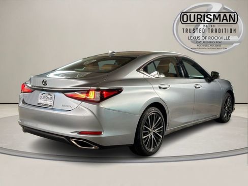 Certified 2022 Lexus ES 350 w/ Premium Package image 7
