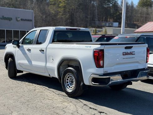 Used 2022 GMC Sierra 1500 Pro w/ Convenience Package AWD/4WD image 3