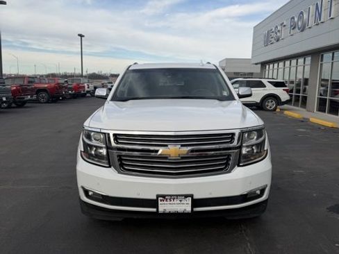 Used 2019 Chevrolet Suburban Premier image 3