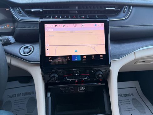 Used 2023 Jeep Grand Cherokee L Limited w/ Trailer Tow Group (B) image 11