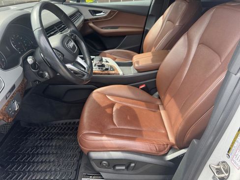 Used 2018 Audi Q7 2.0T Premium Plus w/ Premium Plus Package AWD/4WD image 5