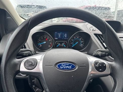 Used 2015 Ford Escape SE FWD image 15