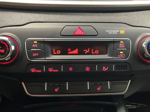 Used 2019 Kia Sorento S AWD/4WD image 17