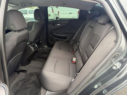 Used 2018 Chevrolet Malibu LT FWD image 36