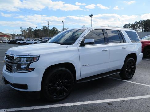 Used 2019 Chevrolet Tahoe LT image 8