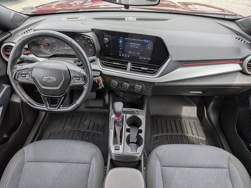 Certified 2025 Chevrolet Trax RS w/ Driver Confidence Package FWD image 14