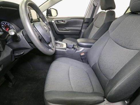 Used 2020 Toyota RAV4 XLE AWD/4WD image 42