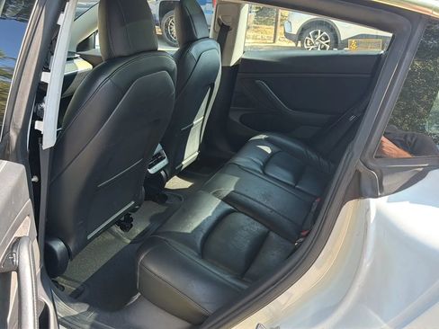 Used 2020 Tesla Model 3 Standard Range Plus RWD image 15