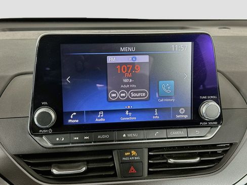 Used 2024 Nissan Altima 2.5 SR FWD image 19