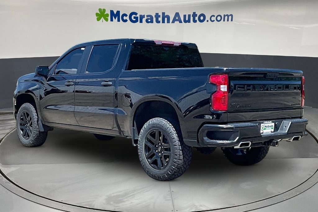 Used 2023 Chevrolet Silverado 1500 Custom Trail Boss w/ LPO, Dark Essentials Package AWD/4WD image 5