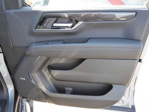 New 2026 GMC Yukon XL Elevation AWD/4WD image 25