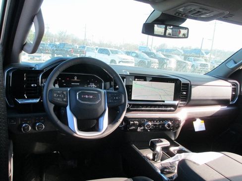New 2026 GMC Sierra 1500 SLT w/ SLT Convenience Package image 17