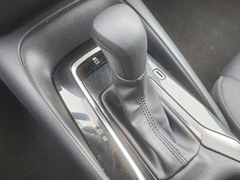 Used 2023 Toyota Corolla LE image 20