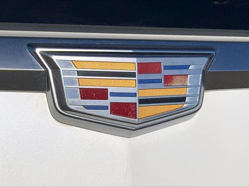 Used 2017 Cadillac Escalade Premium Luxury image 9