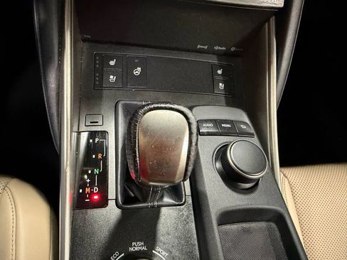 Used 2020 Lexus IS 300 F Sport image 44