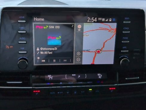 Certified 2022 Toyota Sienna XSE image 36