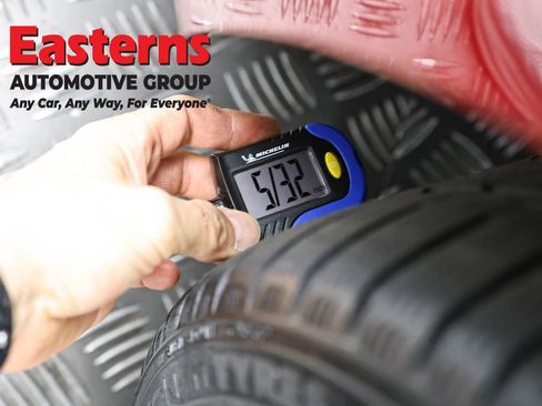 Used 2018 Tesla Model 3 Long Range image 21