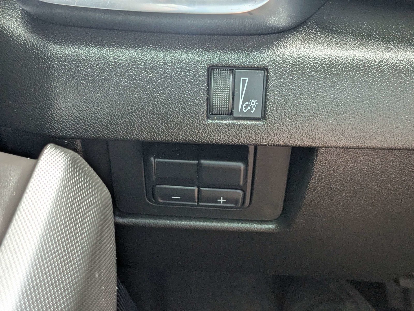 Used 2024 GMC Canyon Elevation w/ Convenience Package RWD image 26