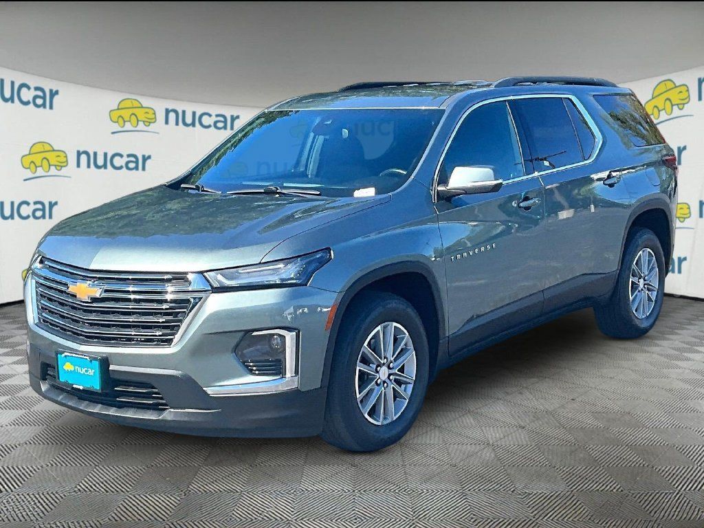 Used 2023 Chevrolet Traverse LT AWD/4WD image 3