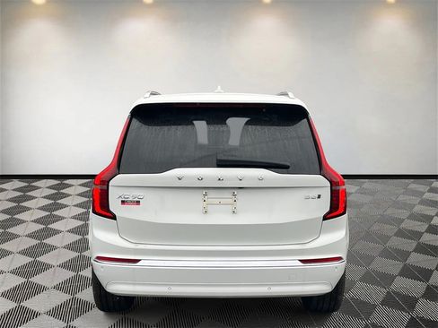 Certified 2026 Volvo XC90 B6 Ultra AWD/4WD image 4