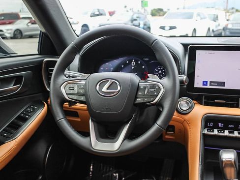 Used 2026 Lexus IS 350 F Sport RWD image 16